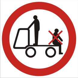Zakaz przewozu osób na urządzeniach transportowych 2, 10,5x10,5 cm, PCV 1 mm